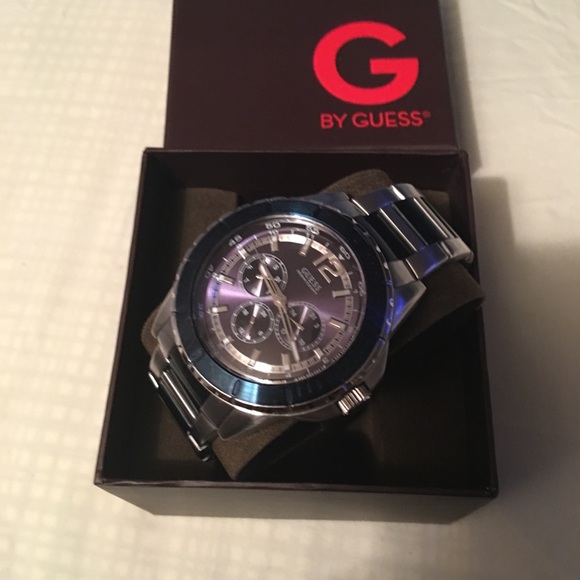 Guess watch :: SOLD - Picture 2 of 2